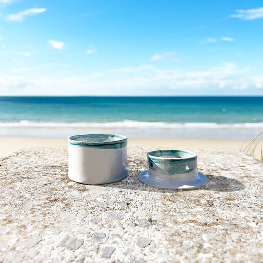 Beurrier à eau - Grès blanc, émail vert d'eau